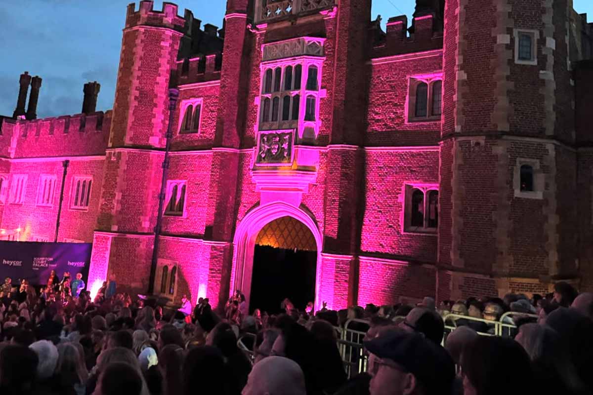 Hampton Court Palace at night