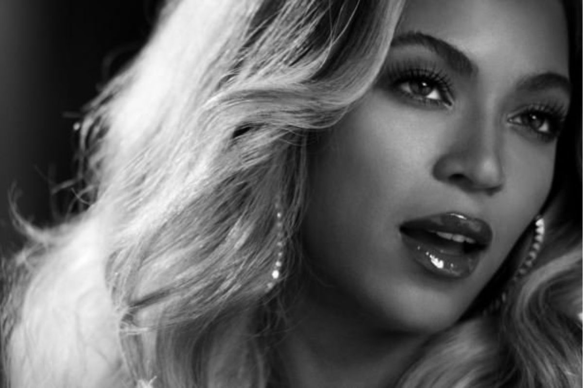 Beyonce Image Author: https://www.hdwallpapers.net/community/crabman https://creativecommons.org/licenses/by-sa/3.0/